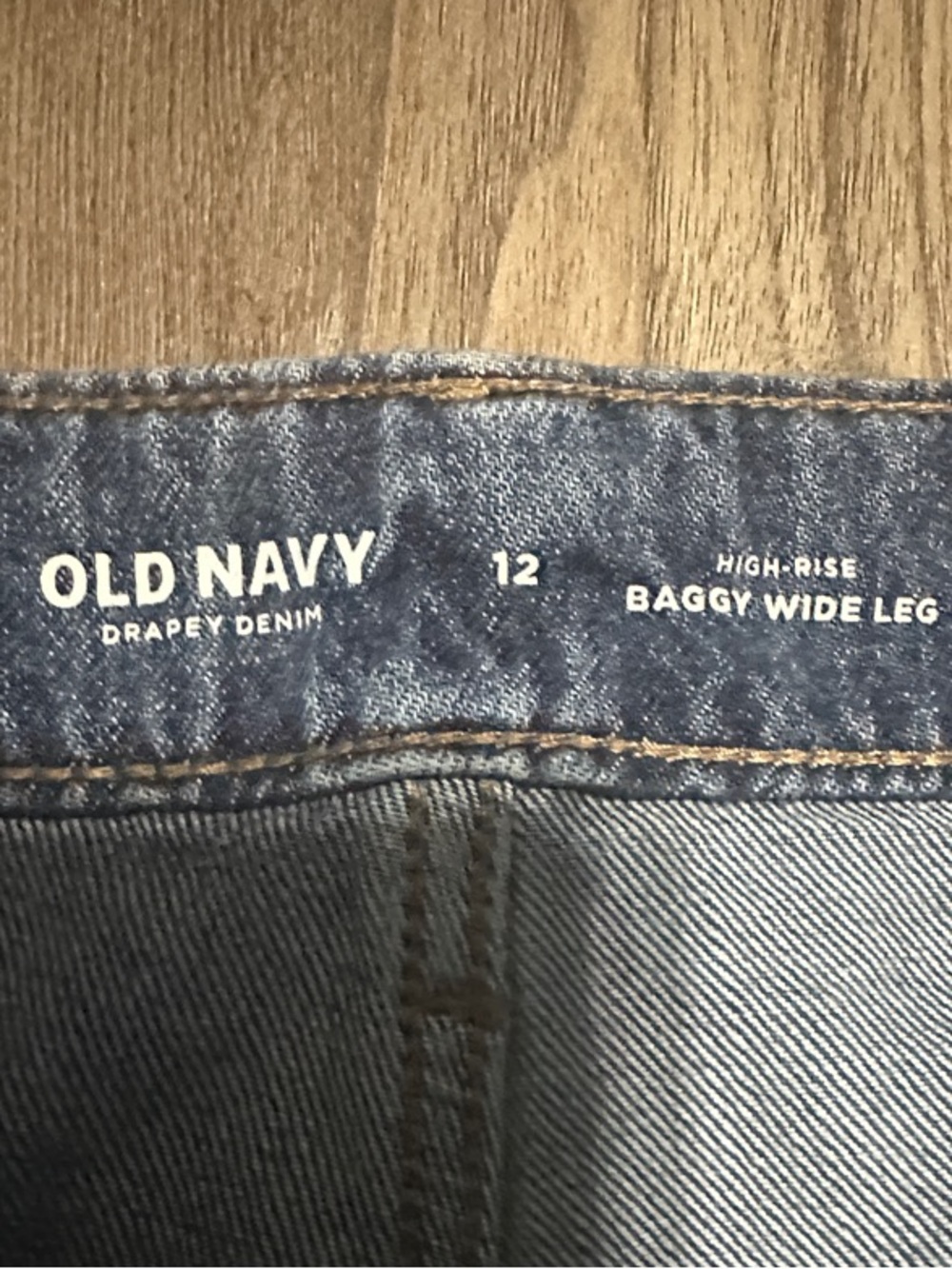 Old Navy High-Rise Baggy Wide Leg Jeans in Medium Blue. - Picture 2 of 11